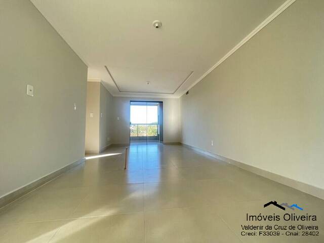 #156 - Apartamento para Venda em Cascavel - PR - 2